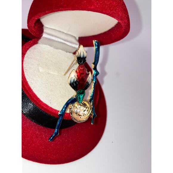 NWOT! Colorful Bird with Eggs in a Nest on Branches 2 1/8" Brooch! - Picture 6 of 7